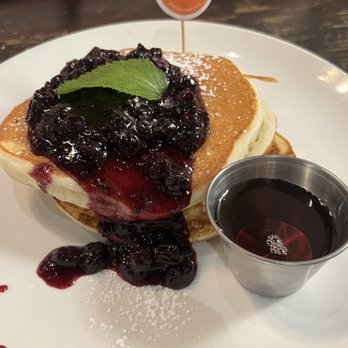 Friedman's - Blueberry Pancakes - Breakfast & Brunch Near Me - New York, New York