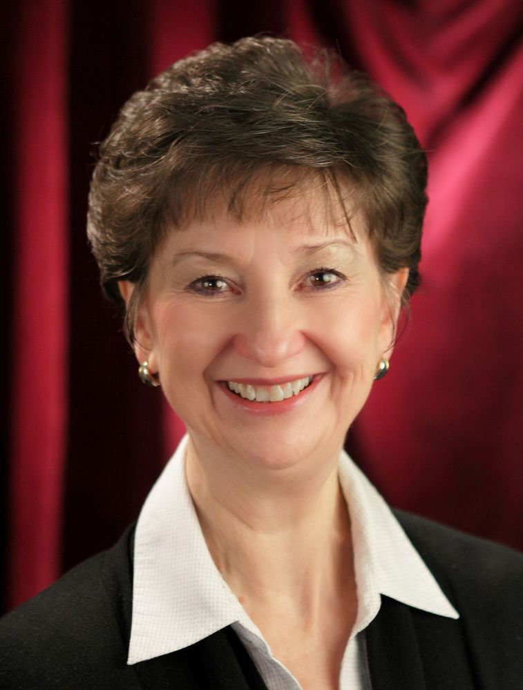 MARY VALLELY BAIRD & WARNER LIBERTYVILLE Updated May 2024 200 N