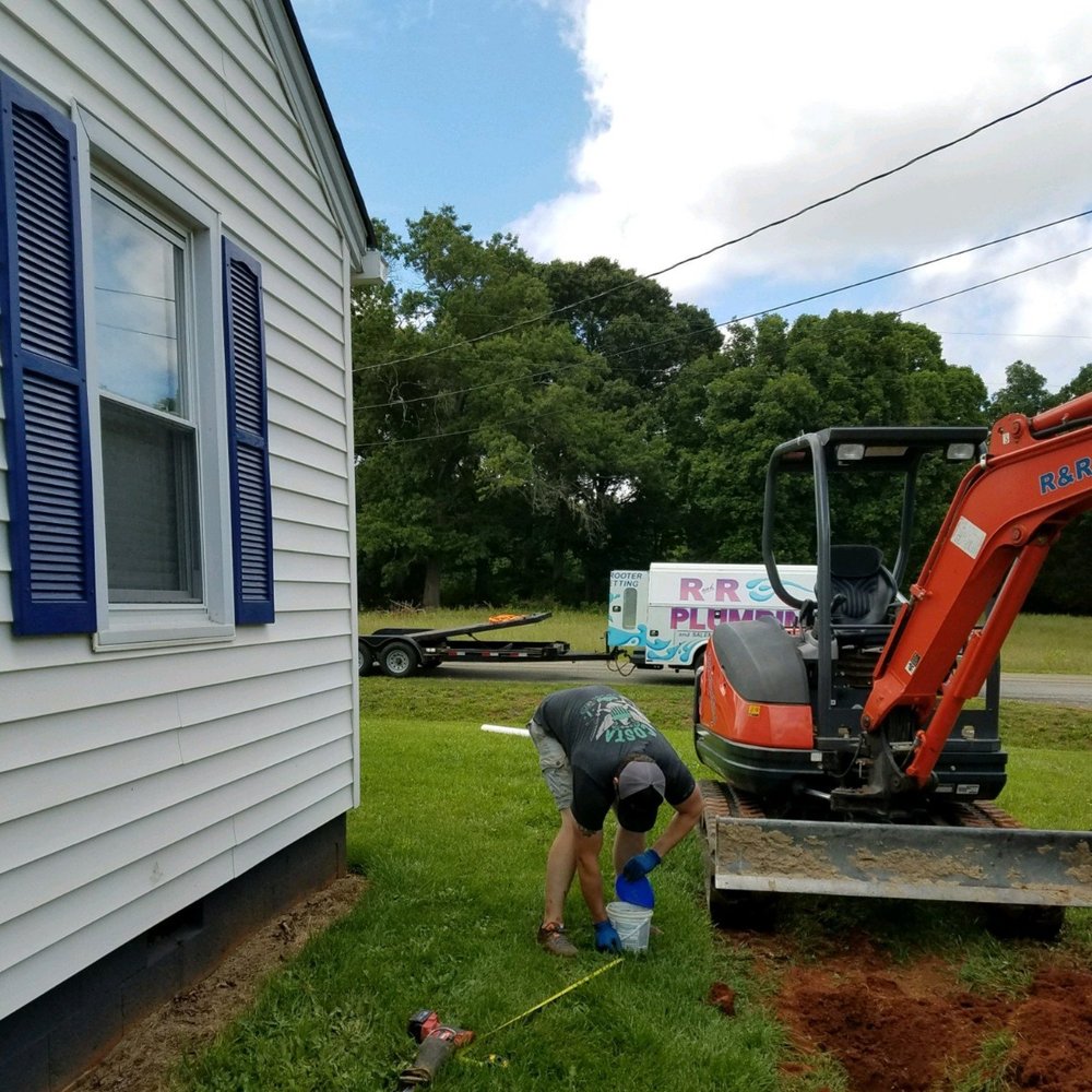 Slide of R&R Plumbing