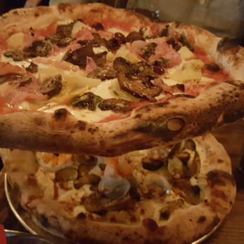 Aumm Aumm - Exceptional pizza (and I'm from Brooklyn, home of the best pizzas) - Wine Bars Near Me - North Bergen, New Jersey