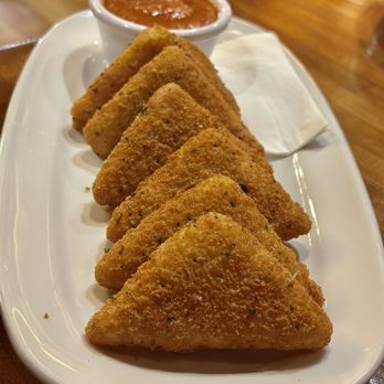 Giordano's - Mozzarella Triangles - Pizza Near Me - Schaumburg, Illinois