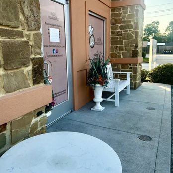 Milk Mustache - Exterior - Desserts Near Me - Houston, Texas