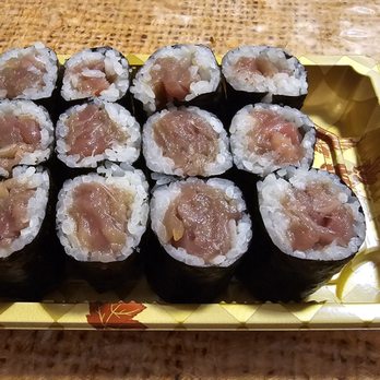 Kiyo - Otoro maki - Japanese Near Me - Toronto, Ontario Kiyo - Otoro maki - Japanese Near Me - Toronto, Ontario
