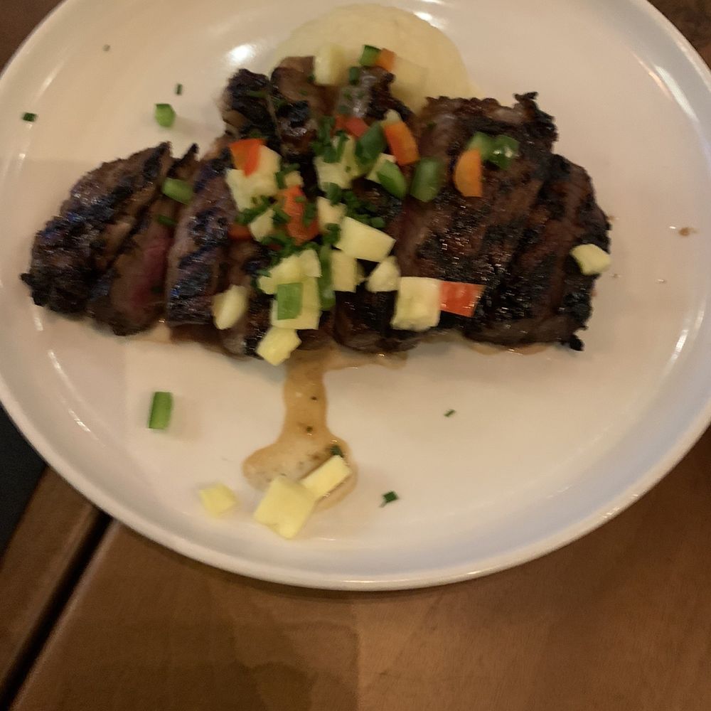 Cuts Steakhouse - Steakhouses Near Me - Suwanee, Georgia