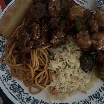 Sun's kitchen - Orange chicken, spicy chicken, pepper chicken with chow mein, fried rice, and egg roll - Chinese Near Me - Jurupa Valley, California Sun's kitchen - Orange chicken, spicy chicken, pepper chicken with chow mein, fried rice, and egg roll - Chinese Near Me - Jurupa Valley, California