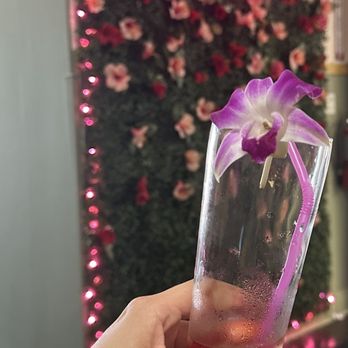 Mimosas Brunch & Bubbles - Delicious mimosas for a Friday brunch ! - Breakfast & Brunch Near Me - Campbell, California