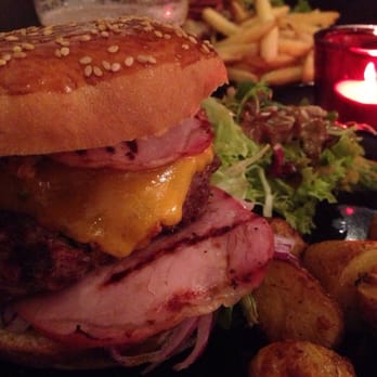 L'Amour Fou - Double trouble burger €15,50 - Burgers Near Me - Ixelles, BRU