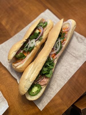 Banh Mi Saigon by null