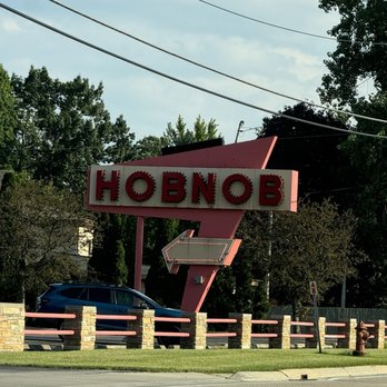 HOBNOB - Entrance - Supper Clubs Near Me - Racine, Wisconsin