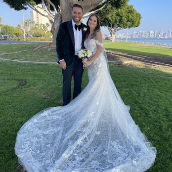 ARCHIVE BRIDAL - Bridal Near Me - Carlsbad, California ARCHIVE BRIDAL - Bridal Near Me - Carlsbad, California