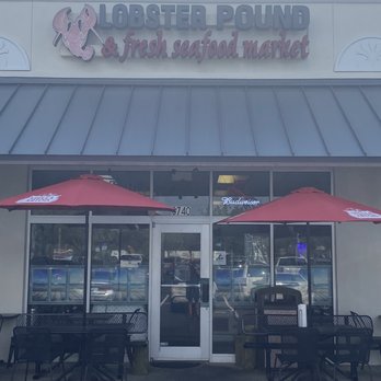 Lobster Pound - the front of the restaurant - Seafood Markets Near Me - Bradenton, Florida