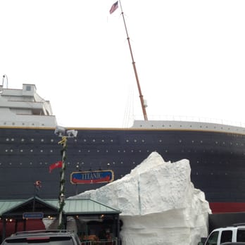 Titanic Museum Attraction - Parking lot entrance photo. - Museums Near Me - Branson, Missouri