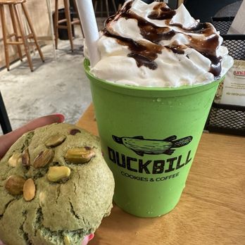 DUCKBILL - The drink they offered me for free, then tried to charge for... - Coffee & Tea Near Me - Copacabana, RJ