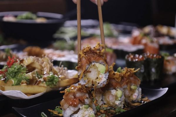 Kan Sushi by null