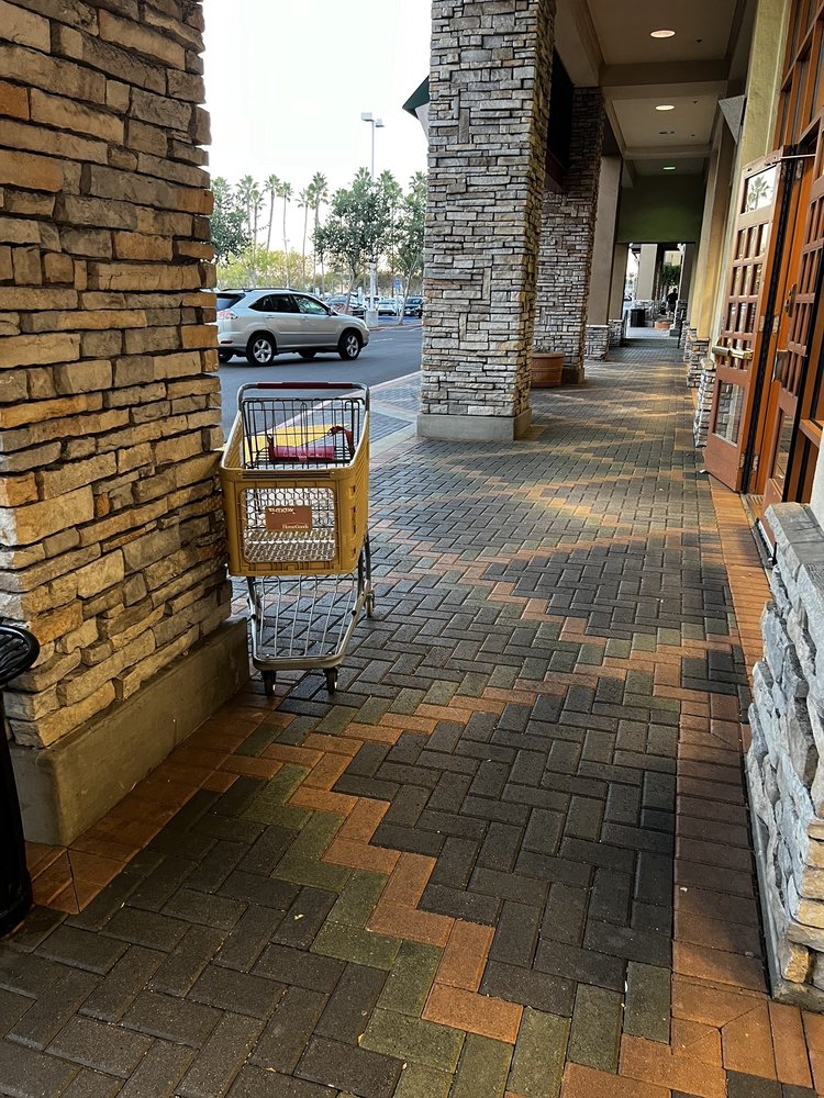 ALISO VIEJO TOWN CENTER Updated November 2024 36 Photos & 50