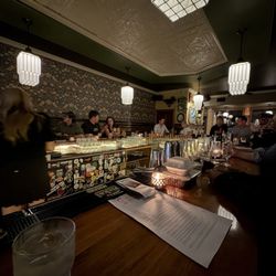 Goodkind - Bar seating