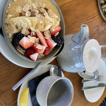 Calabra - Overnight Oats - Mediterranean Near Me - Santa Monica, California