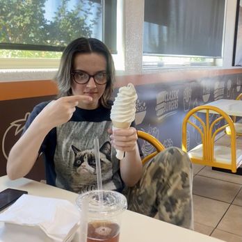 Classic Burgers - Love their soft serve - Burgers Near Me - Inyokern, California Classic Burgers - Love their soft serve - Burgers Near Me - Inyokern, California