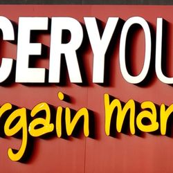 Grocery Outlet - The storefront up close & personal!