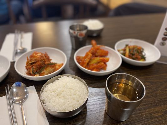 Doma Seolleongtang by null