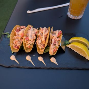 The Empire Rooftop - Lobster roll tacos - Lounges Near Me - New York, New York The Empire Rooftop - Lobster roll tacos - Lounges Near Me - New York, New York