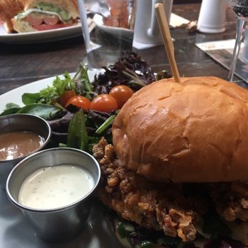 Union Kitchen and Tap Encinitas - Hot chicken - New American Near Me - Encinitas, California