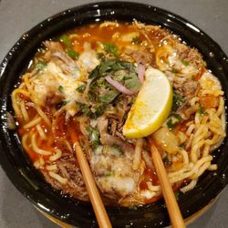 Los Guapos - Birria ramen