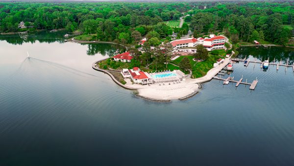 The Tides Inn by null