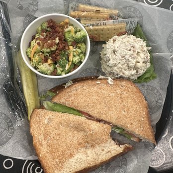 Chicken Salad Chick - Southern Near Me - Pearland, Texas Chicken Salad Chick - Southern Near Me - Pearland, Texas