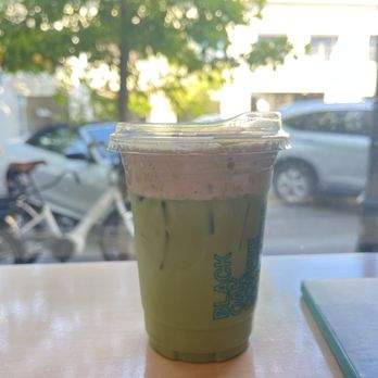 Black Oak Coffee Roasters - Iced Matcha Latte With Hibiscus - Coffee & Tea Near Me - Healdsburg, California