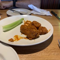 Boneless wi Boneless Wings Boneless wi Boneless Wings