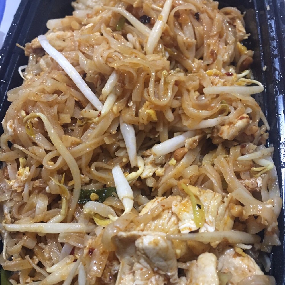 Sabai - Chicken pad Thai to-go - Thai Near Me - Boynton Beach, Florida Sabai - Chicken pad Thai to-go - Thai Near Me - Boynton Beach, Florida