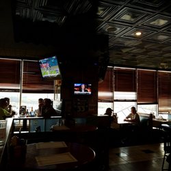 Undo's Italian - Decent size Dining Room