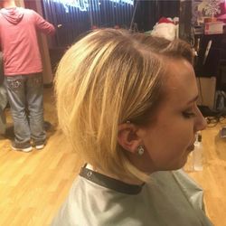Mascolo International Hair Designs - Other view of my last cut by jaclyn!