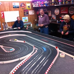 Model Empire - Tuesday night 1/32 slot car racing