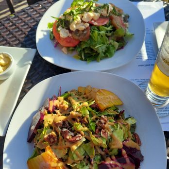 Ravens' Restaurant - Heirloom tomato salad and Beet salad - Vegan Near Me - Mendocino, California Ravens' Restaurant - Heirloom tomato salad and Beet salad - Vegan Near Me - Mendocino, California