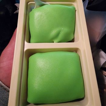 Hui Lau Shan - Durian pancake - Desserts Near Me - Milpitas, California