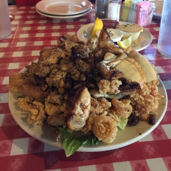 Mulate's - This is the lunchtime Sampler Platter at Mulate's. Something for everyone on this plate! - Cajun/Creole Near Me - New Orleans, Louisiana Mulate's - This is the lunchtime Sampler Platter at Mulate's. Something for everyone on this plate! - Cajun/Creole Near Me - New Orleans, Louisiana