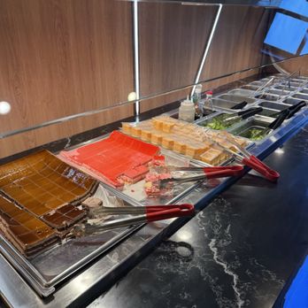 Crazy pot  - Cake - Sushi Bars Near Me - Sacramento, California