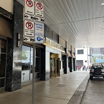 The Palm - Downtown Houston - They will threaten to tow you even during the allowed metered parking hours - Seafood Near Me - Houston, Texas The Palm - Downtown Houston - They will threaten to tow you even during the allowed metered parking hours - Seafood Near Me - Houston, Texas