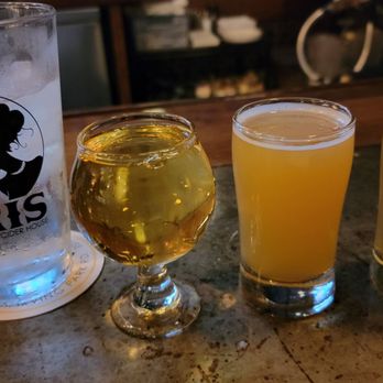 Eris Brewery and Cider House - Flight of Three: Loved the Queen Amburana II (cider), tasted like apple pie! - Cideries Near Me - Chicago, Illinois