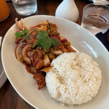 RYNN Thai Restaurant & Bar - Khao Gai Zaab - Cocktail Bars Near Me - New York, New York