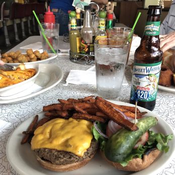 Howley's Restaurant - Diners Near Me - West Palm Beach, Florida Howley's Restaurant - Diners Near Me - West Palm Beach, Florida