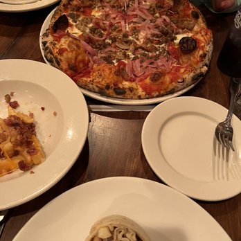 900 Degrees Brick Oven Pizza - Pizza - Pizza Near Me - Purcellville, Virginia