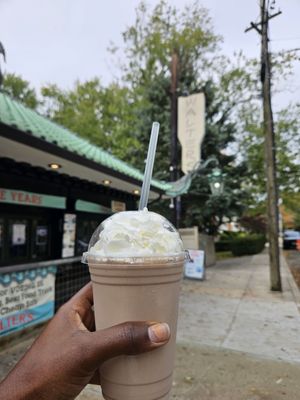 Walter's Hot Dogs by null