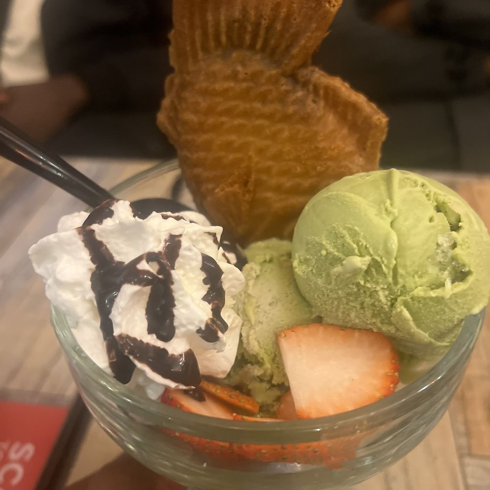 Shinya Ramen House - 111. Taiyaki (2 Pieces) with macha ice cream - Ramen Near Me - Chicago, Illinois Shinya Ramen House - 111. Taiyaki (2 Pieces) with macha ice cream - Ramen Near Me - Chicago, Illinois