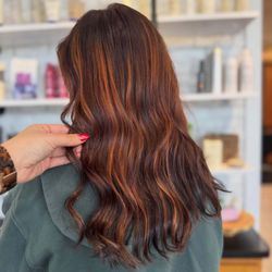 Signature Salon
