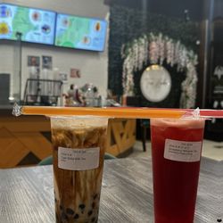 Trà Boba & Snack - The girl cashier was nice & drinks were good!