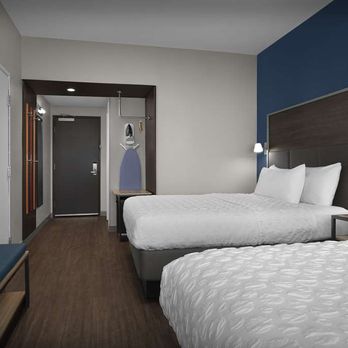 Tru by Hilton Jackson - Guest room - Hotels Near Me - Jackson, Tennessee
