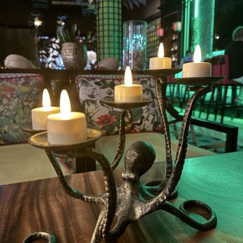Golden Monkey Tiki Lounge - Cocktail Bars Near Me - Las Vegas, Nevada